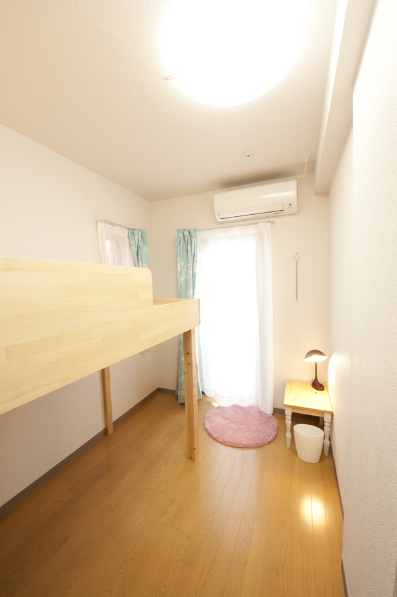 3 mats &yen;57,000 &yen;30,000 private &yen;10,000 occupied  305